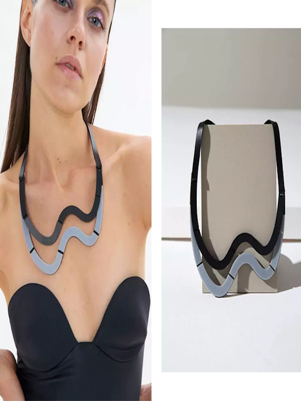 Collares